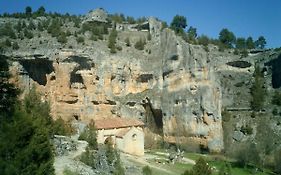 Fuente del Pino Cañón de Río Lobos